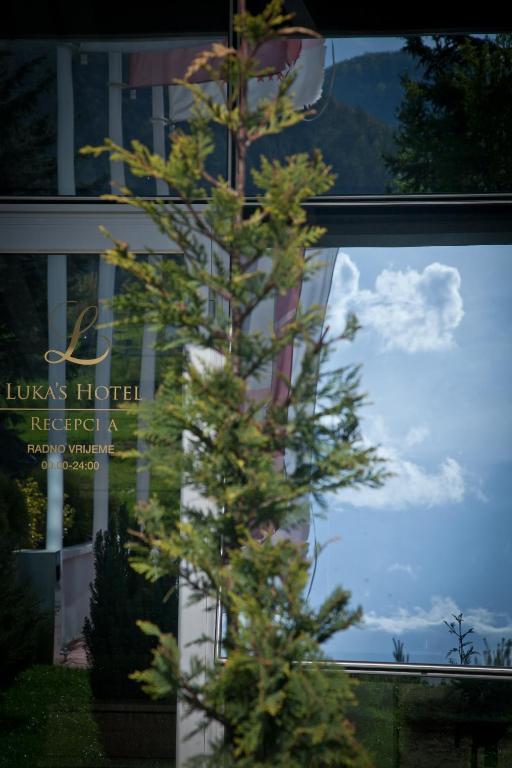 בראנה Hotel Luka'S מראה חיצוני תמונה